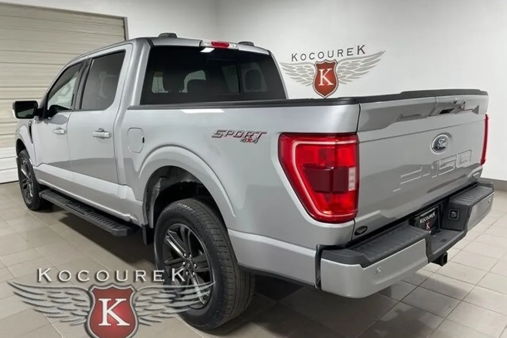 2021 Ford F-150 XLT photo 1