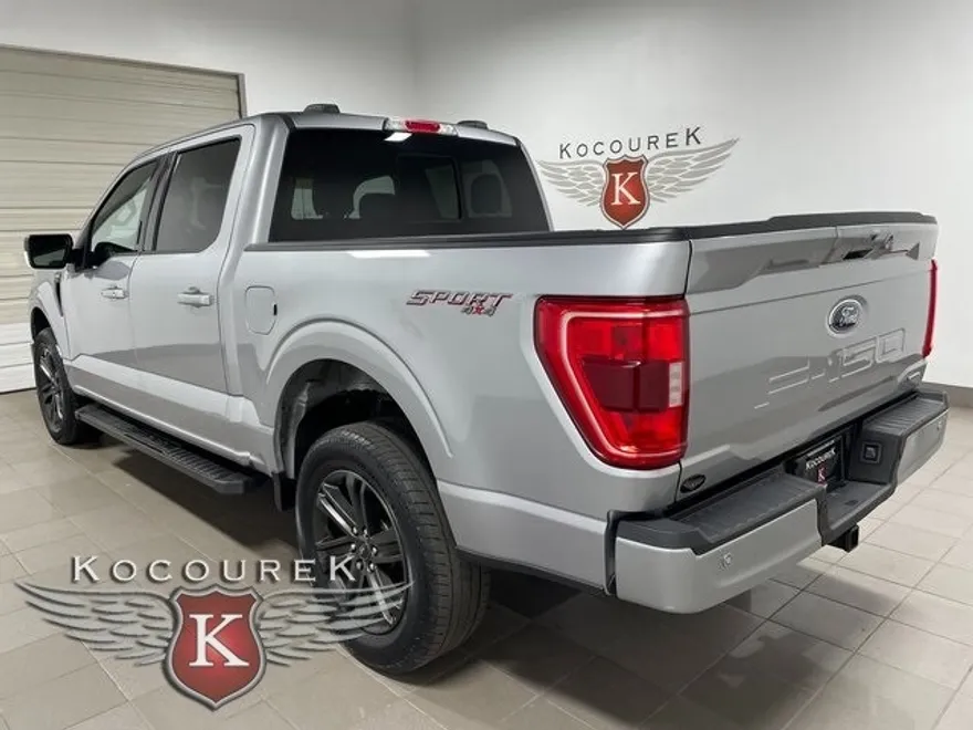 2021 Ford F-150 XLT photo 1