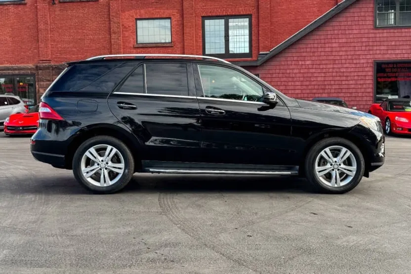 2013 Mercedes Benz ML 350 BlueTEC photo 1