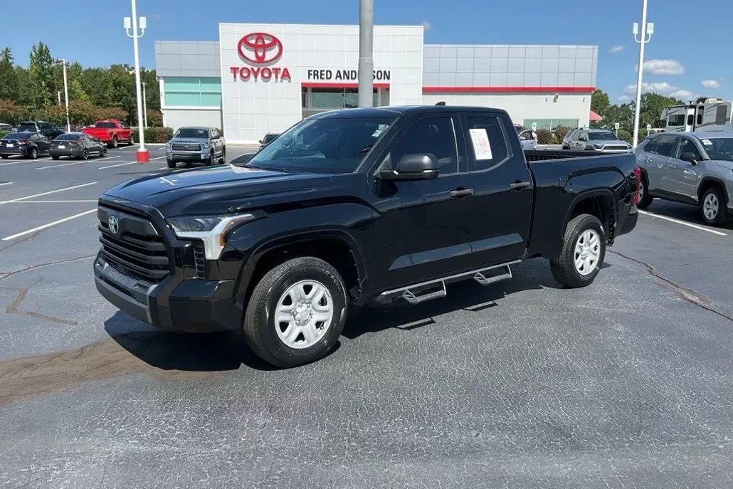 2022 Toyota Tundra SR photo 1