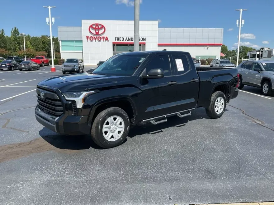 2022 Toyota Tundra SR photo 1