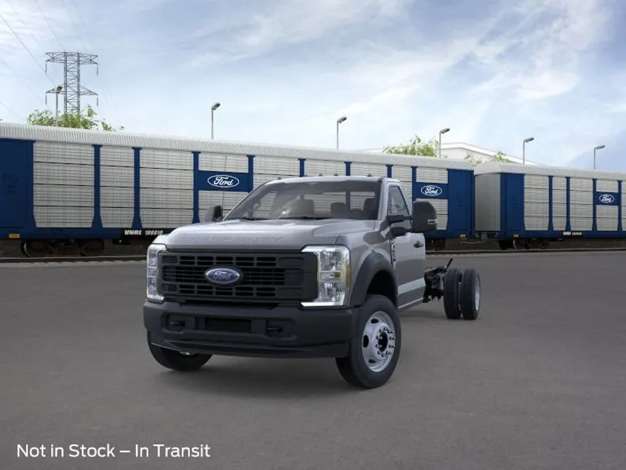 2025 Ford F-550 photo 1