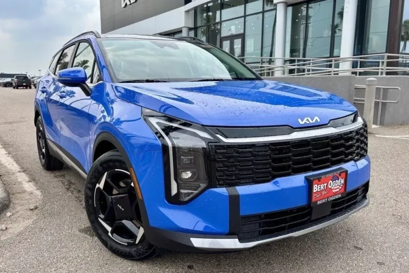2026 Kia Sportage EX photo 1