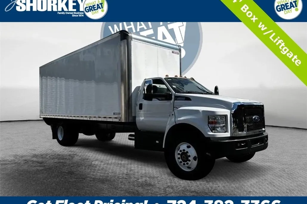 2025 Ford F-650 photo 1