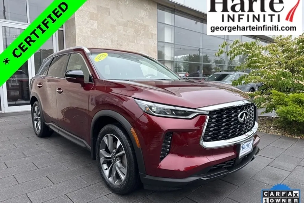 2023 Infiniti QX60 Luxe photo 1