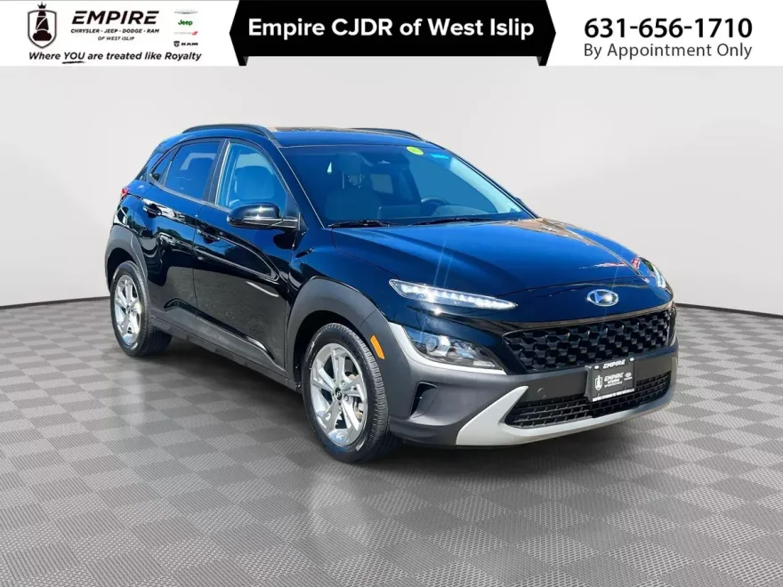 2023 Hyundai Kona SEL photo 1