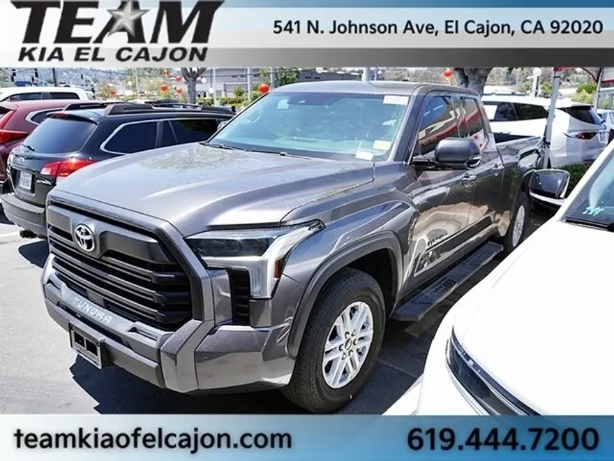 2023 Toyota Tundra SR5 photo 1