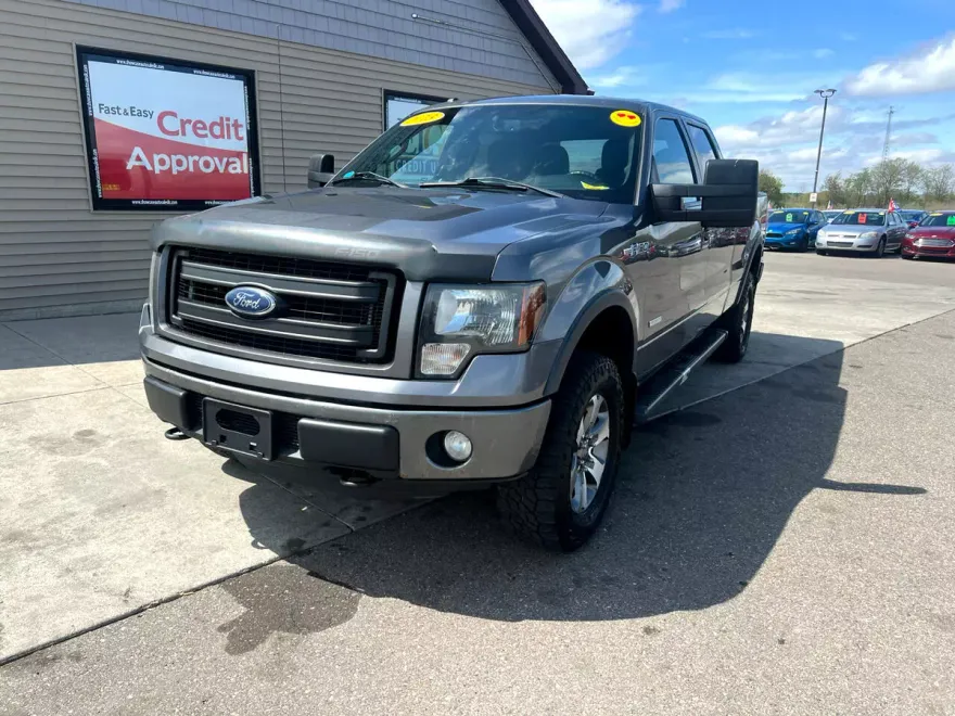 2013 Ford F-150 XLT photo 1