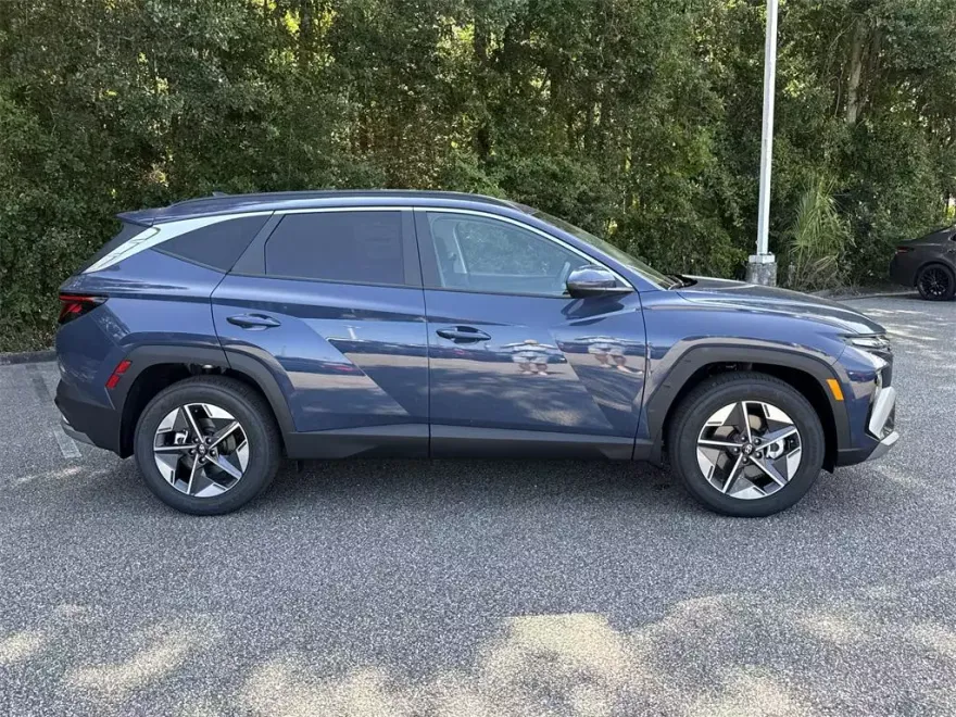 2026 Hyundai Tucson SEL photo 1