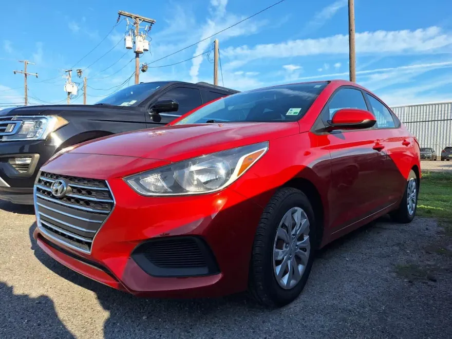 2021 Hyundai Accent SE photo 1