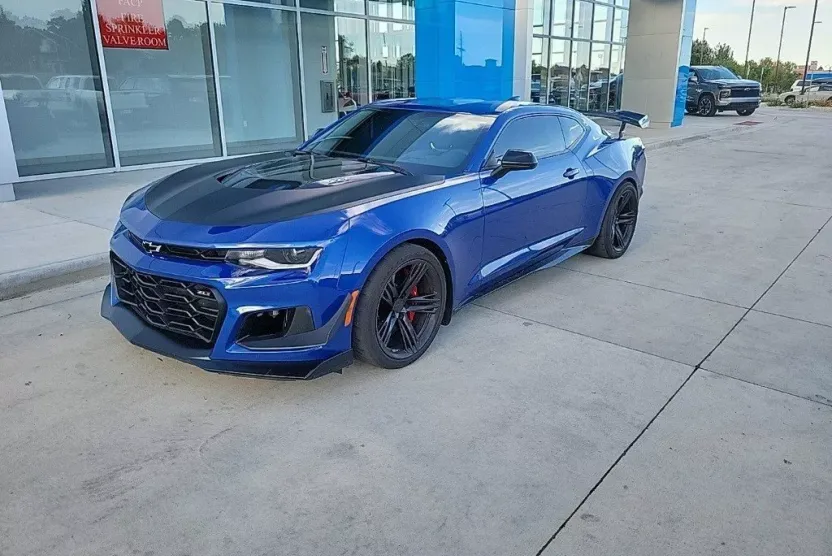 2019 Chevrolet Camaro ZL1 photo 1