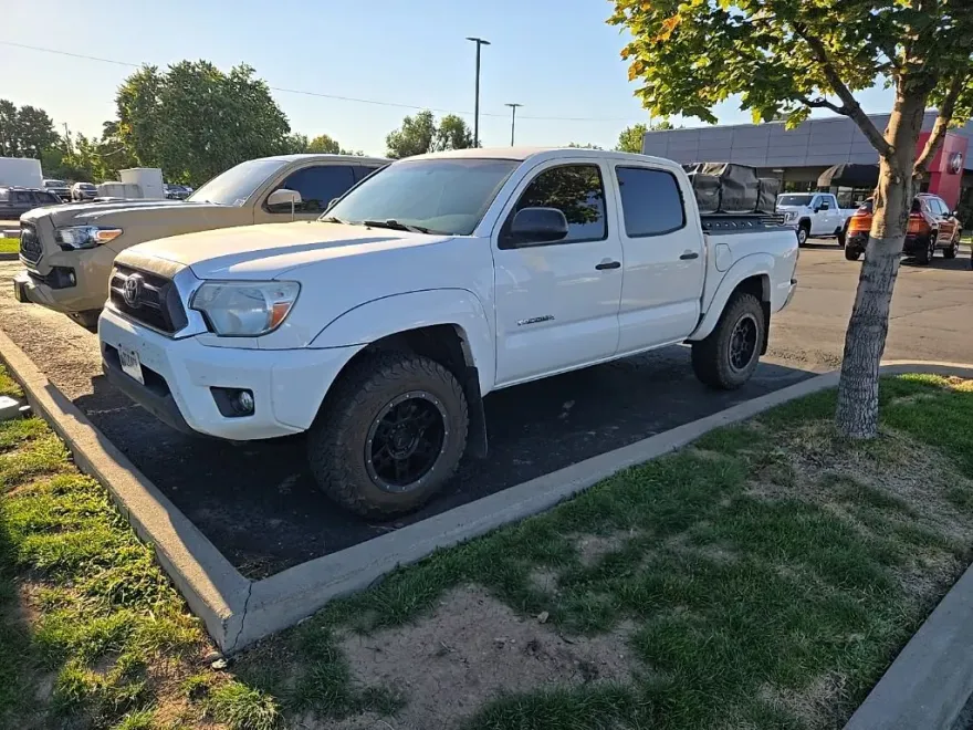 2014 Toyota Tacoma Base V6 photo 1