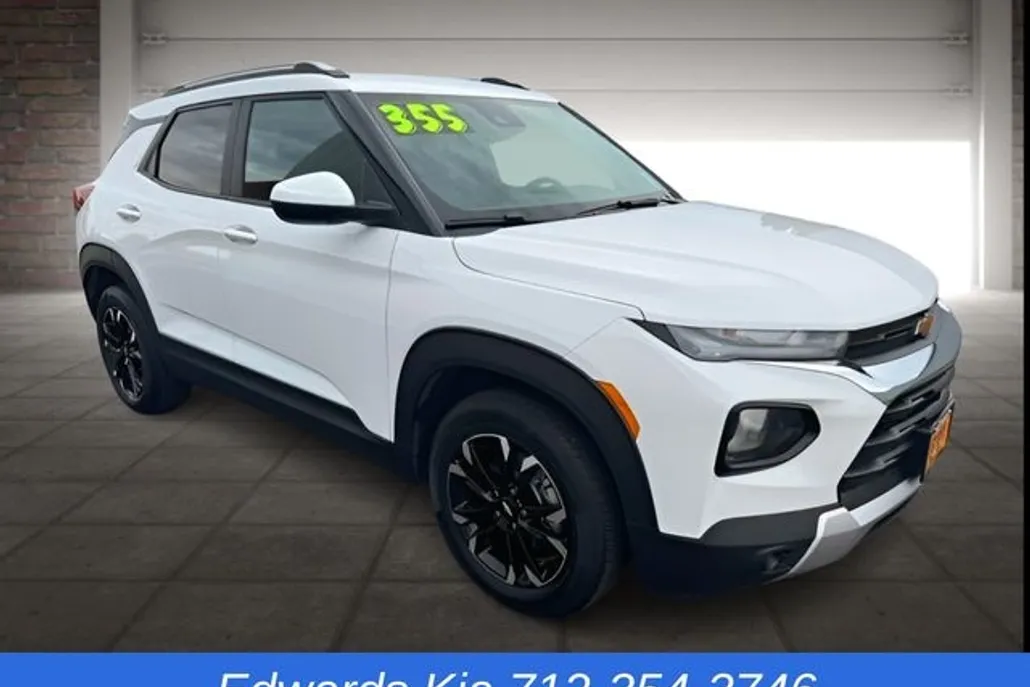 2023 Chevrolet Trailblazer LT photo 1
