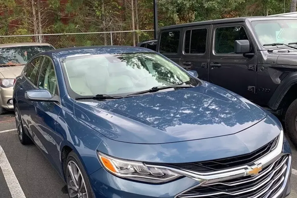 2024 Chevrolet Malibu Premier 2LT photo 1