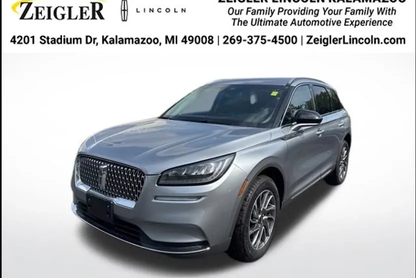 2022 Lincoln Corsair Standard photo 1