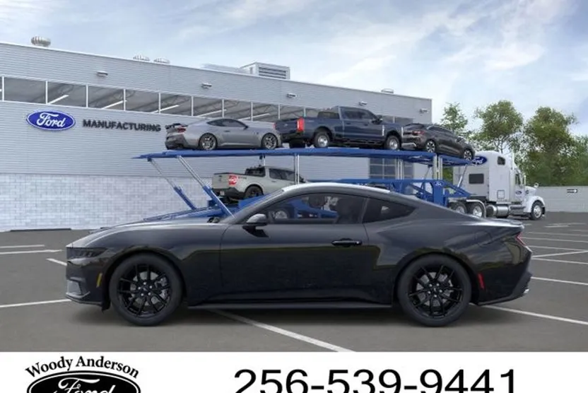 2025 Ford Mustang EcoBoost photo 1