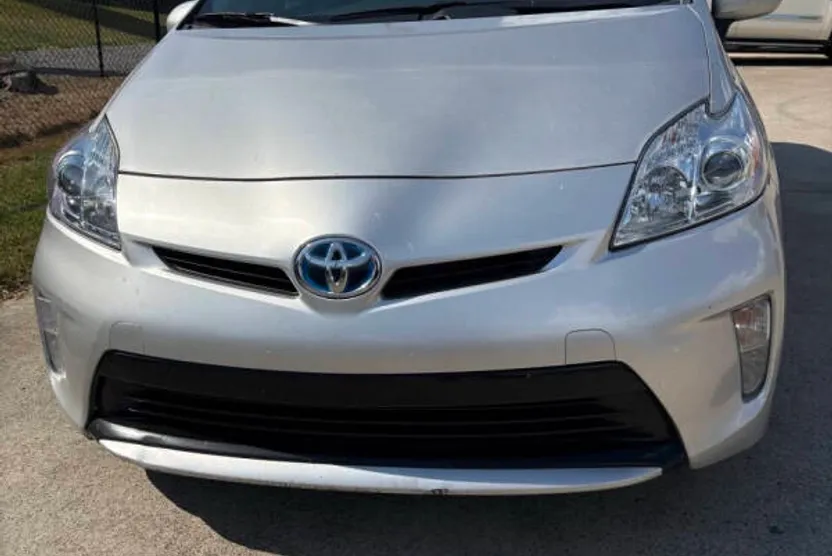2013 Toyota Prius One photo 1