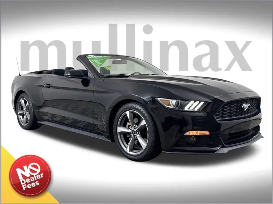 2015 Ford Mustang V6 Convertible photo 1