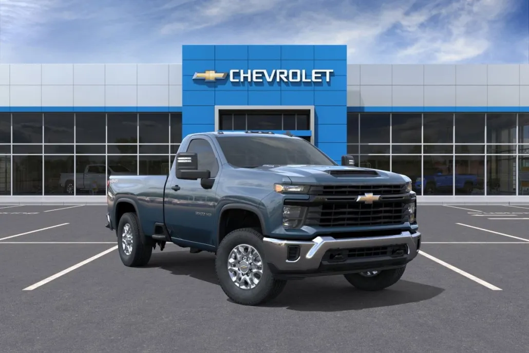 2026 Chevrolet Silverado 3500HD photo 1