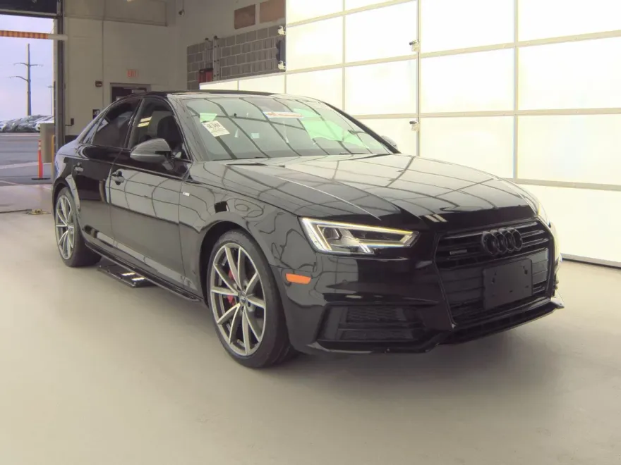 2018 Audi A4 Premium Plus Quattro photo 1