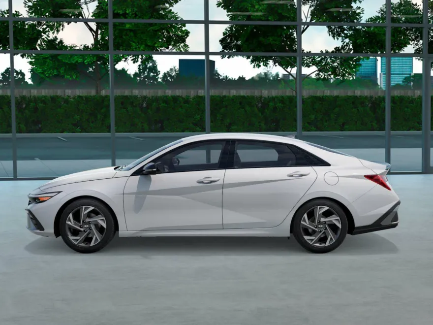 2025 Hyundai Elantra SEL Sport photo 1