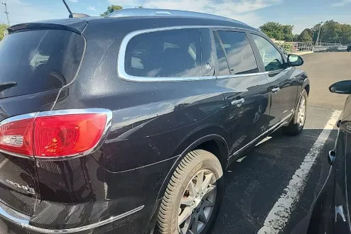 2016 Buick Enclave Leather photo 2