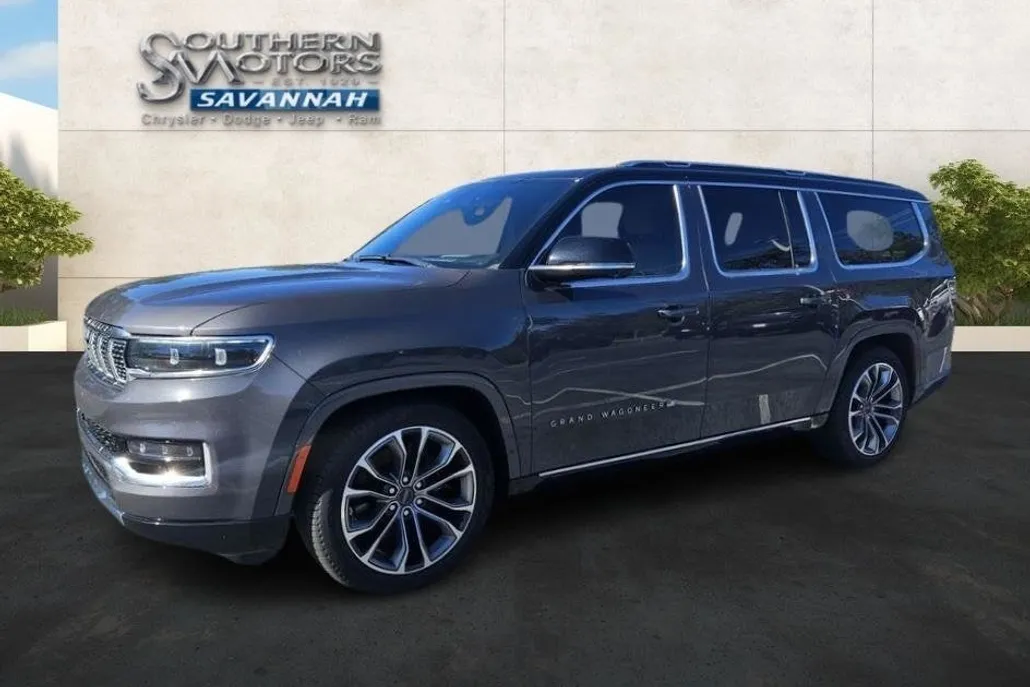 2024 Jeep Grand Wagoneer L III photo 1