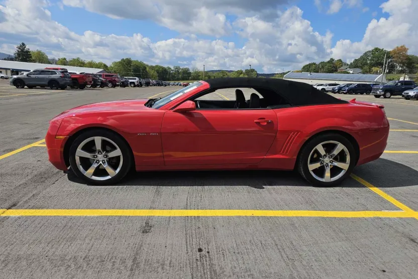 2013 Chevrolet Camaro 2LT photo 1
