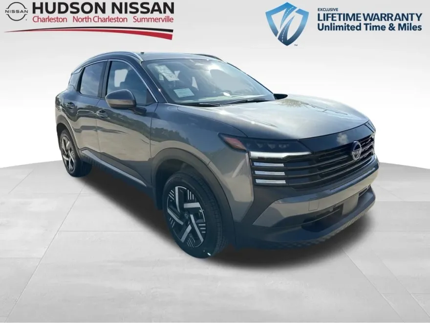 2025 Nissan Kicks SV photo 1