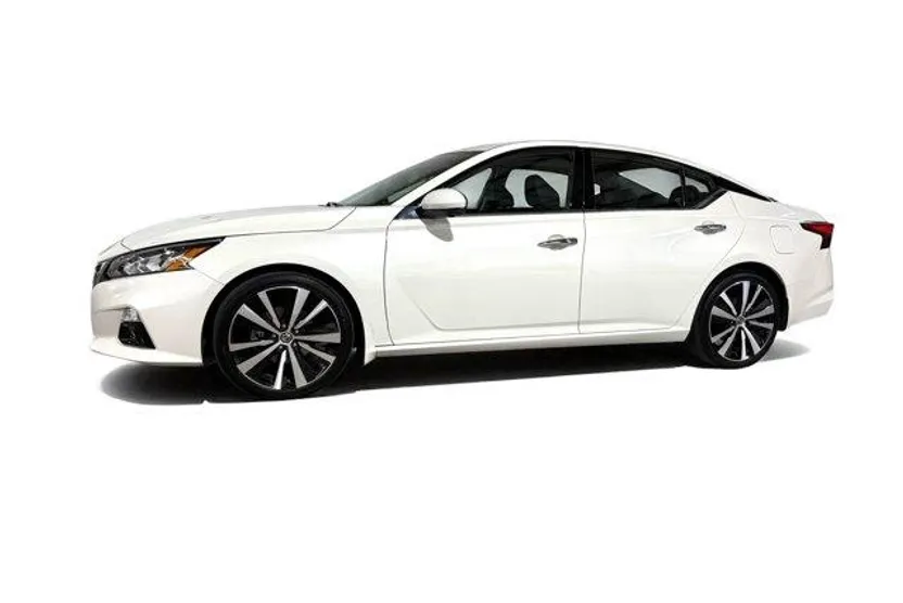 2020 Nissan Altima 2.5 Platinum photo 1