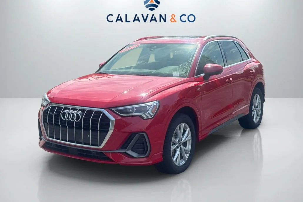 2024 Audi Q3 45 TFSI S line Premium photo 1