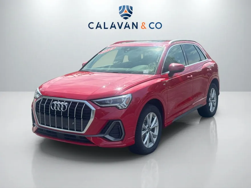 2024 Audi Q3 45 TFSI S line Premium photo 1