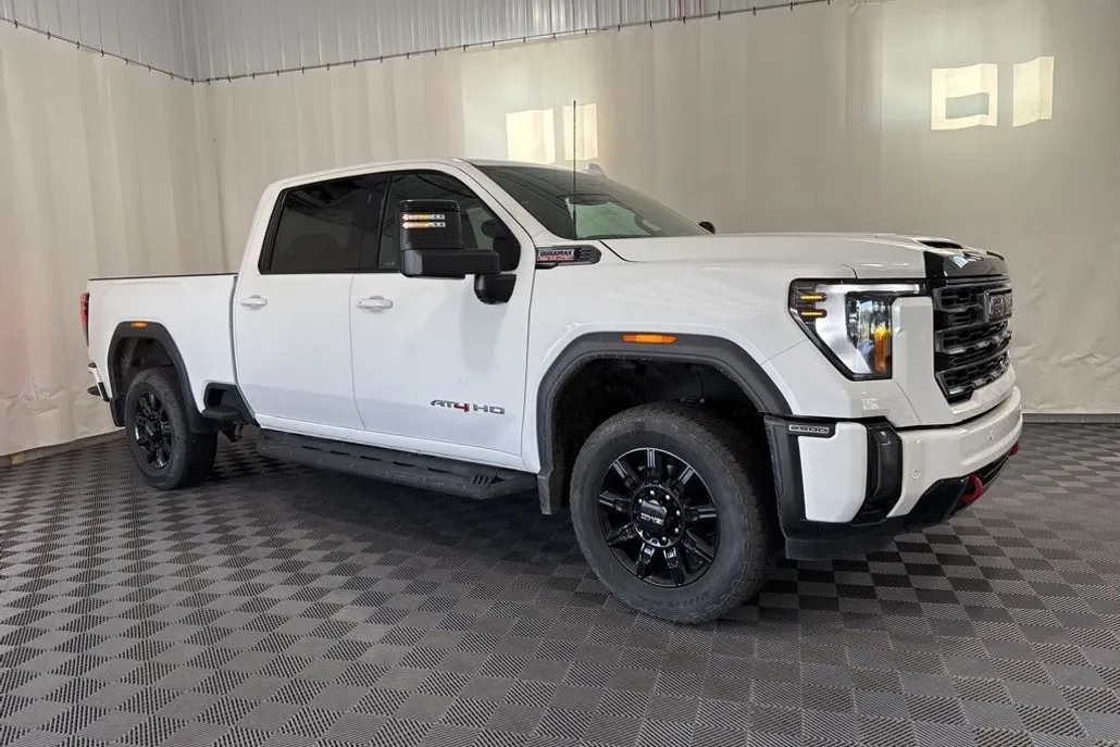 2024 Gmc Sierra HD AT4 photo 1