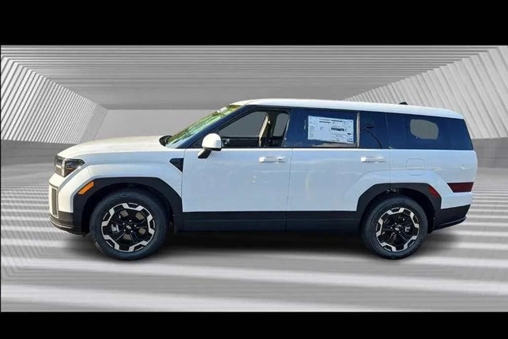 2026 Hyundai Santa Fe SE photo 1