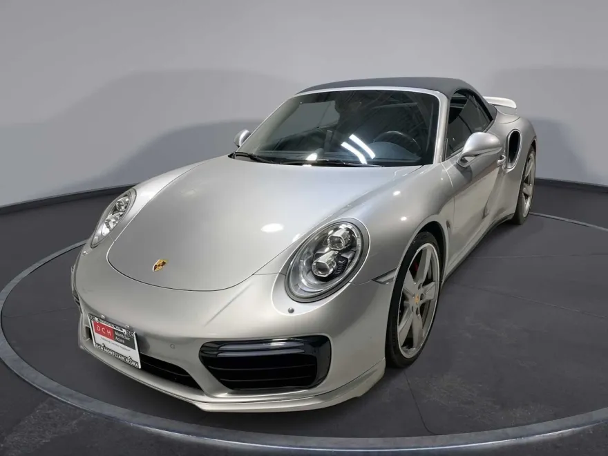 2017 Porsche 911 Turbo Cabriolet photo 1
