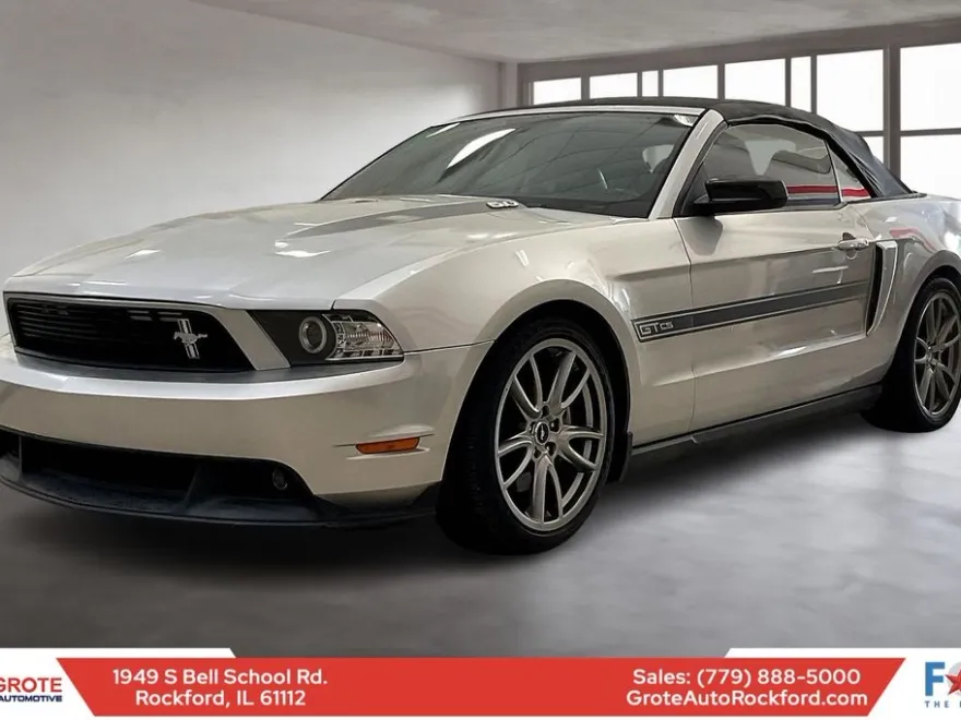 2012 Ford Mustang GT Premium photo 1