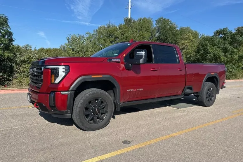 2024 Gmc Sierra 2500 HD AT4 photo 1