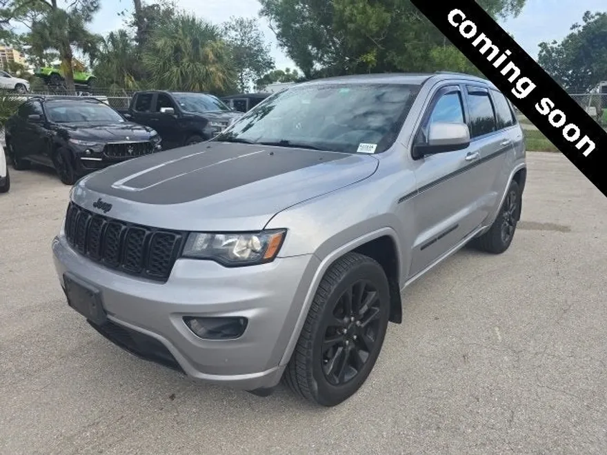2019 Jeep Grand Cherokee Altitude photo 1