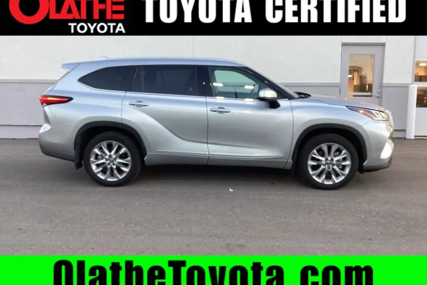 2021 Toyota Highlander Limited photo 1