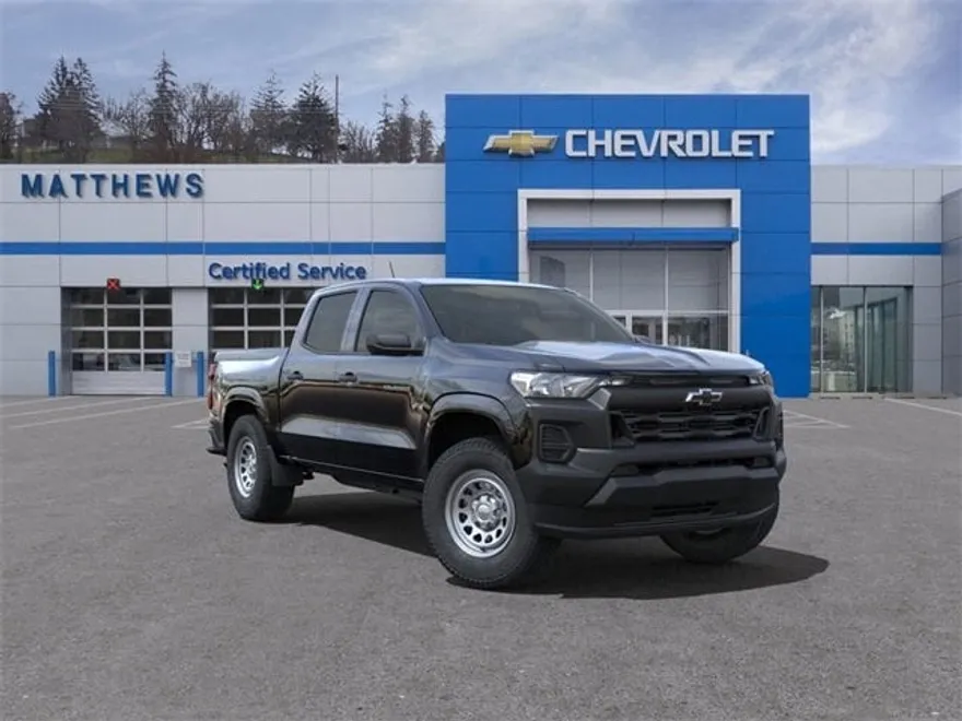 2025 Chevrolet Colorado LT photo 1