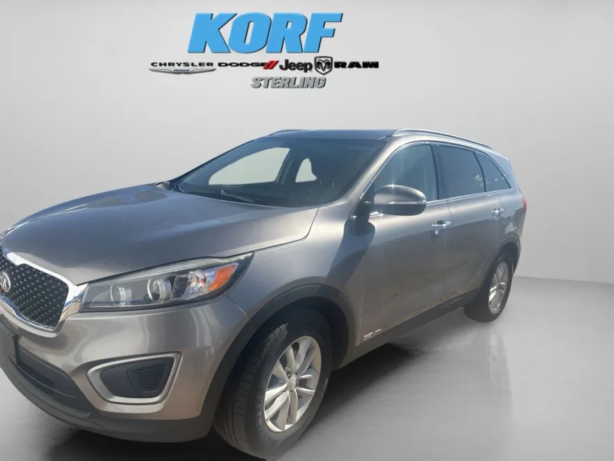 2017 Kia Sorento LX V6 photo 1