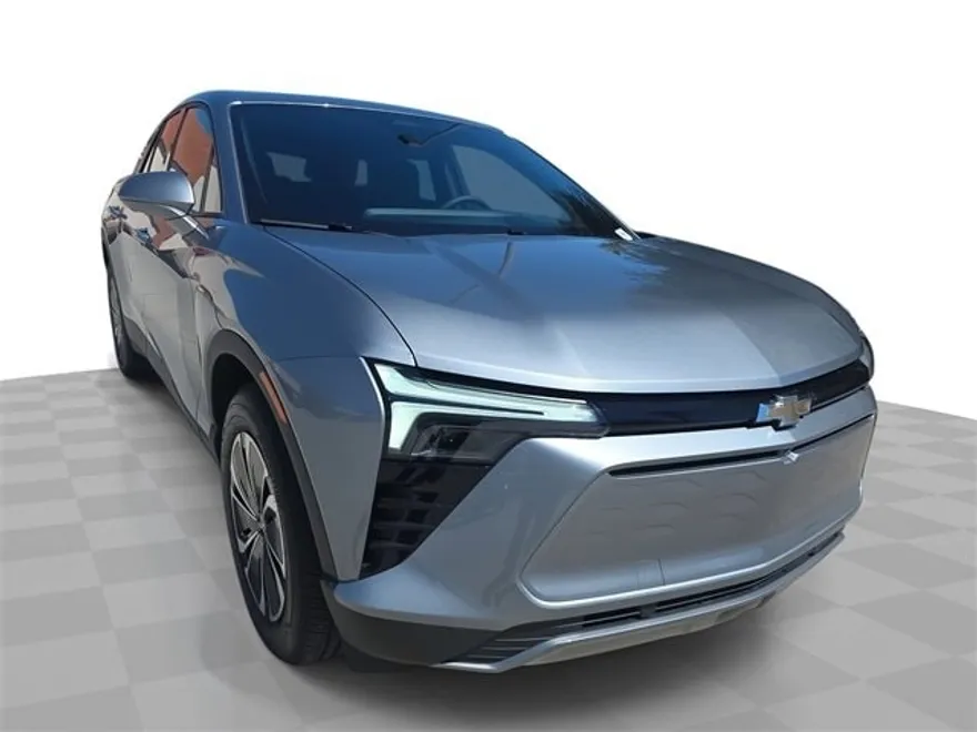 2025 Chevrolet Blazer EV photo 1