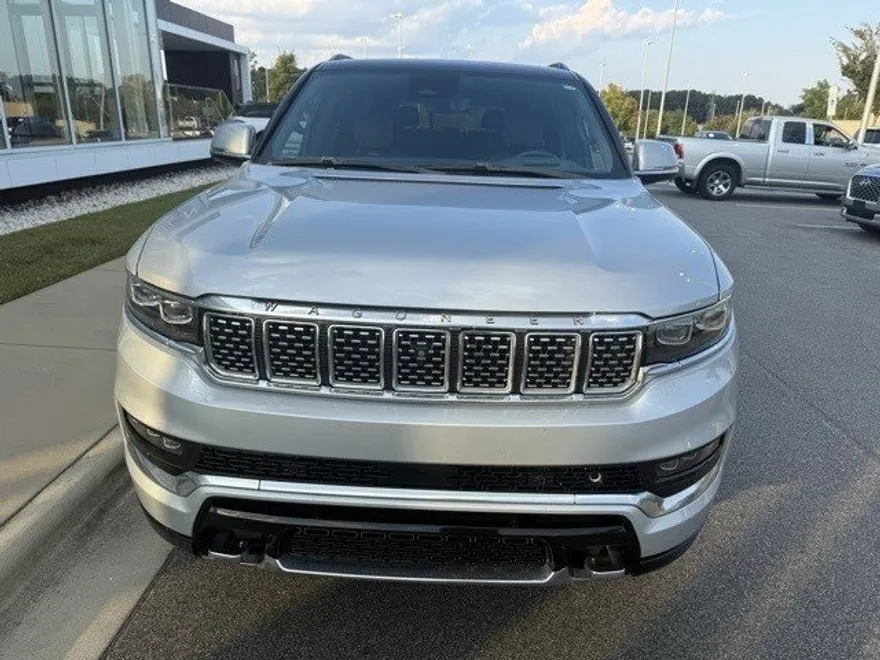 2022 Jeep Grand Wagoneer III photo 1
