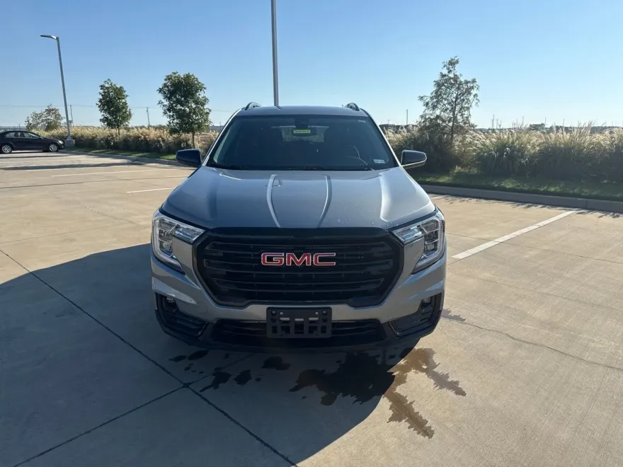 2024 Gmc Terrain SLT photo 1