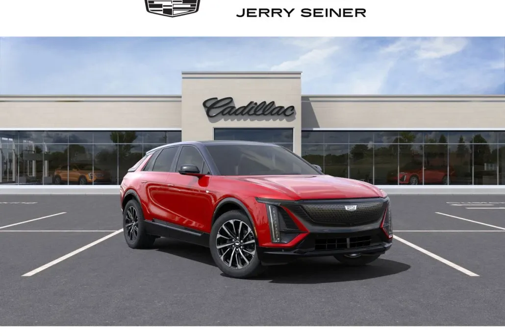 2025 Cadillac Lyriq Sport photo 1