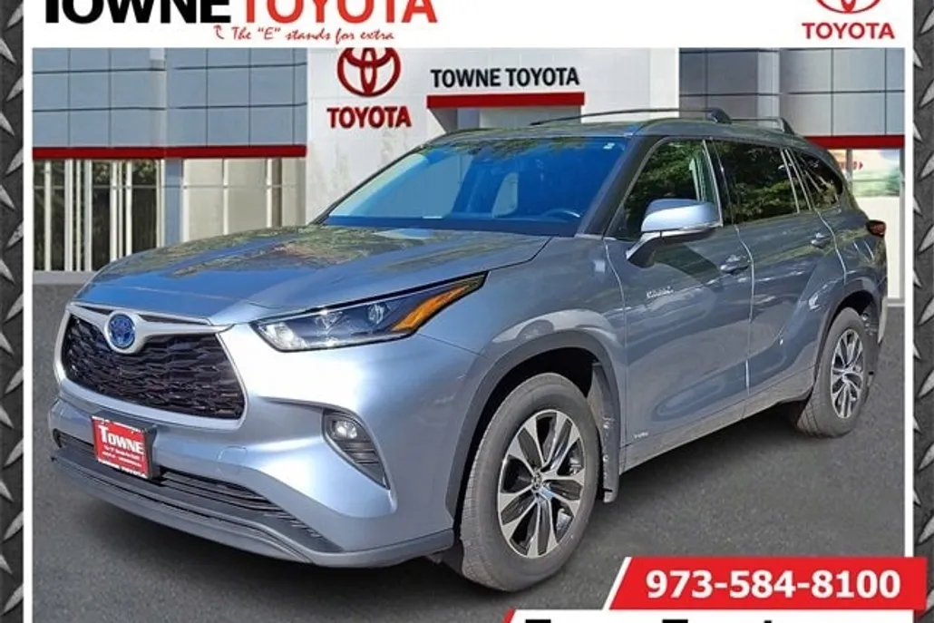 2021 Toyota Highlander Hybrid XLE photo 1