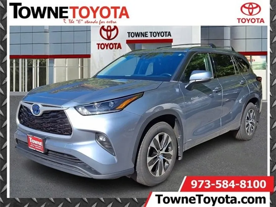 2021 Toyota Highlander Hybrid XLE photo 1