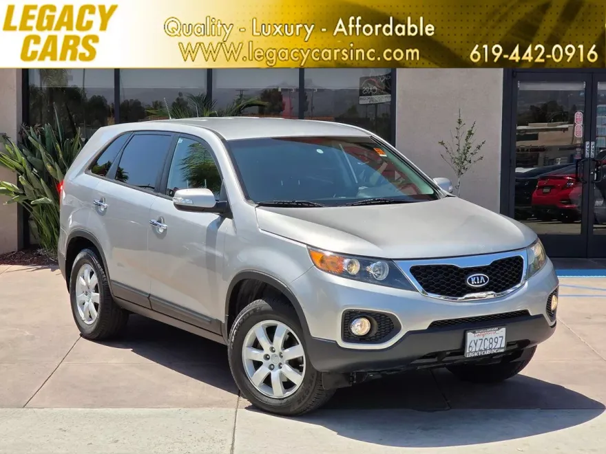 2013 Kia Sorento LX photo 1