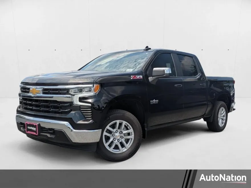 2025 Chevrolet Silverado 1500 LT photo 1