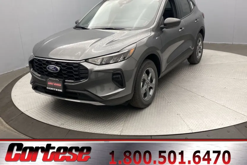 2025 Ford Escape ST-Line photo 1
